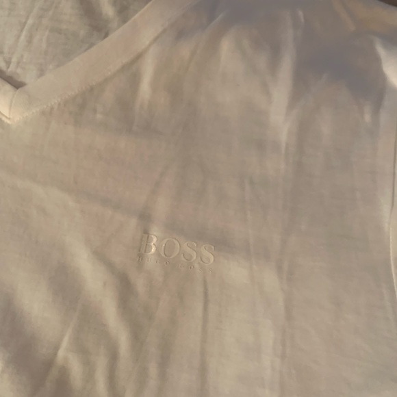 New Men’s Boss Tee White Size M. It’s comfortable and very stylish & slim fit. - Picture 7 of 10